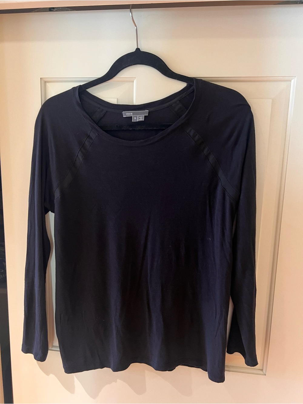 Vince Black Long-Sleeve Crewneck Top